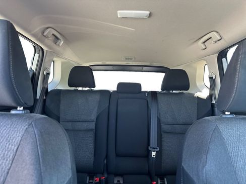 Used 2025 Nissan Rogue SV AWD/4WD image 19