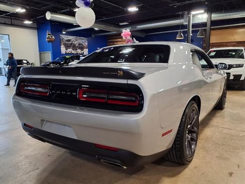 Used 2022 Dodge Challenger R/T Scat Pack w/ Shaker Package image 8