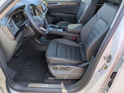 New 2026 Volkswagen Atlas SEL image 10