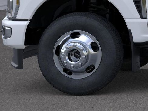 New 2025 Ford F350 Platinum w/ Platinum Plus Package image 19