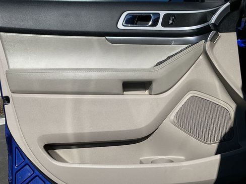 Used 2014 Ford Explorer XLT w/ Equipment Group 201A image 14