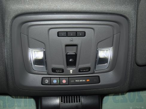 Used 2025 Chevrolet Silverado 1500 RST AWD/4WD image 51