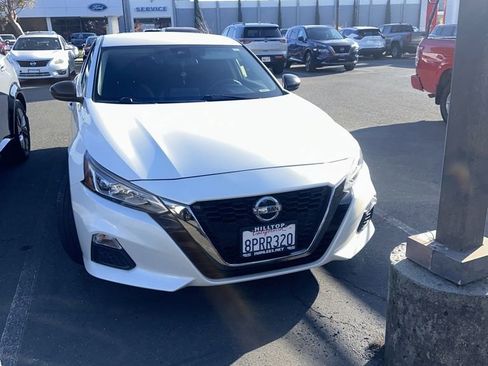 Used 2020 Nissan Altima 2.5 SR image 3
