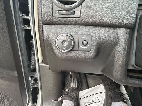 Used 2009 Buick Enclave CXL w/ Entertainment Package #3 AWD/4WD image 30