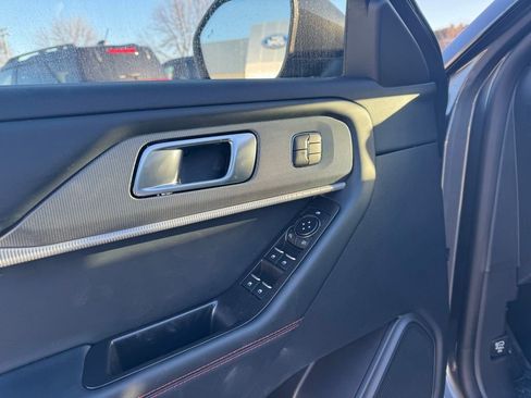 New 2026 Ford Explorer ST-Line w/ ST-Line Street Pack image 14