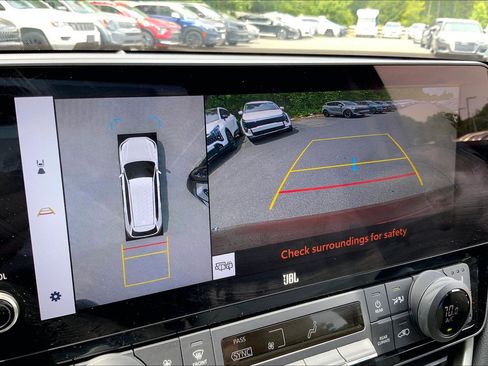 Used 2024 Toyota Grand Highlander AWD image 23