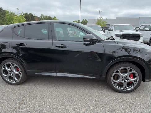 Used 2024 Alfa Romeo Tonale Veloce w/ Active Assist Package AWD/4WD image 7