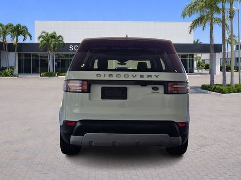 Used 2017 Land Rover Discovery HSE image 6
