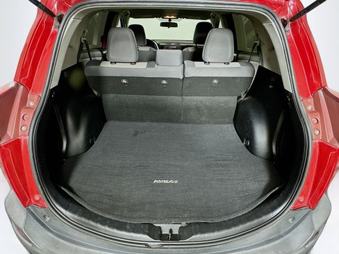 Used 2013 Toyota RAV4 LE image 26