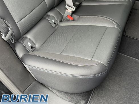 New 2026 Chevrolet Equinox EV LT image 26