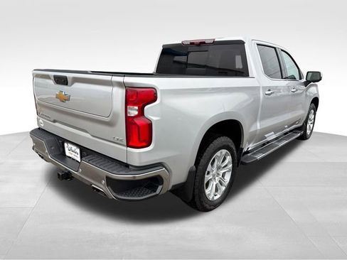 Used 2022 Chevrolet Silverado 1500 LTZ w/ LTZ Premium Package image 6