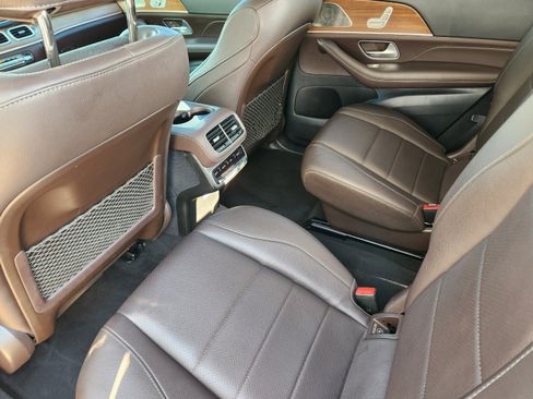 Used 2023 Mercedes-Benz GLS 450 4MATIC image 26