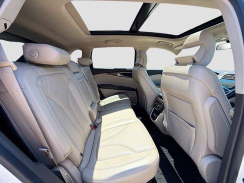 Used 2016 Lincoln MKX Reserve w/ Climate Package AWD/4WD image 30