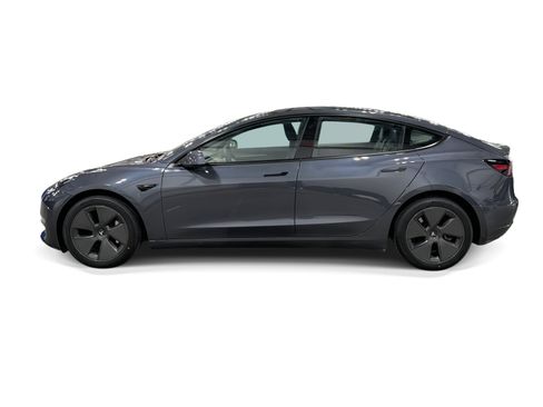 Certified 2023 Tesla Model 3 Standard Range RWD image 3