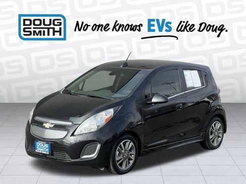Used 2016 Chevrolet Spark LT image 2