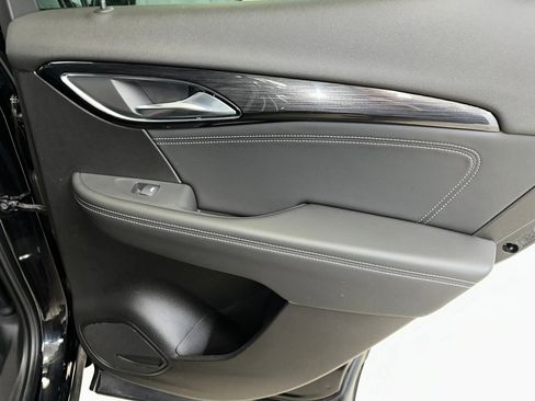 Certified 2023 Buick Envision Essence w/ Sport Touring Package image 31