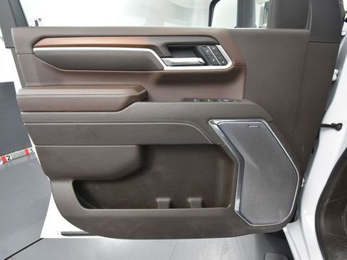 Used 2025 GMC Sierra 3500 Denali image 22