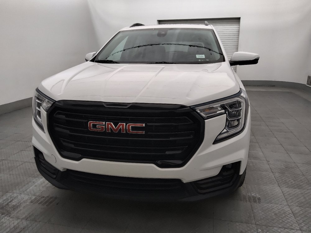 Used 2022 GMC Terrain SLT w/ Elevation Edition FWD image 15