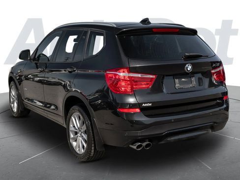 Used 2017 BMW X3 xDrive28i AWD/4WD image 2