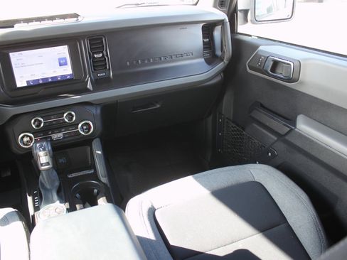 Used 2023 Ford Bronco Big Bend w/ Sasquatch Package image 7