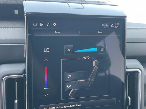 Used 2025 GMC Yukon Denali AWD/4WD image 15
