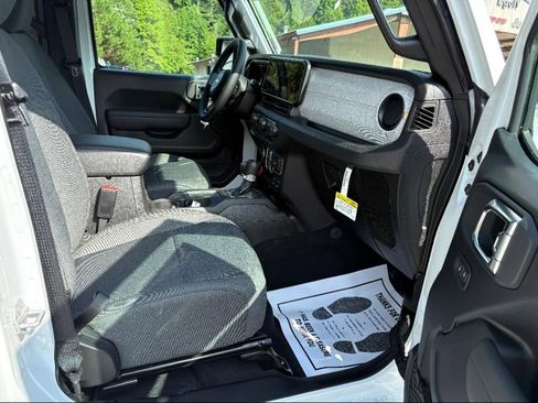 New 2025 Jeep Wrangler Unlimited Sport AWD/4WD image 10