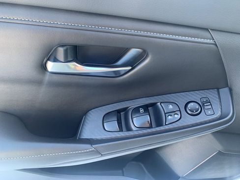 Used 2020 Nissan Sentra SV image 10