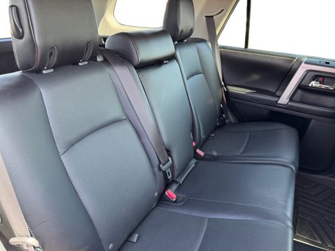 Used 2016 Toyota 4Runner Limited AWD/4WD image 18