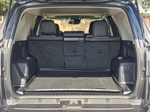 Used 2022 Toyota 4Runner SR5 Premium w/ Moonroof Package RWD image 24