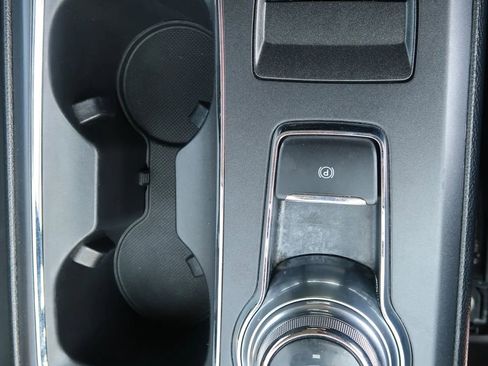 Used 2019 Ford Fusion SE FWD image 30