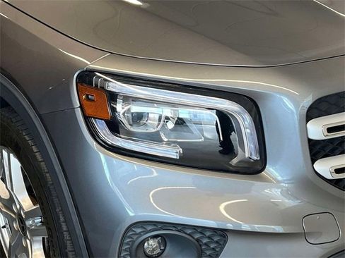 Certified 2021 Mercedes-Benz GLB 250 4MATIC image 9