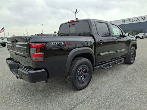 New 2026 Nissan Frontier PRO-4X w/ Pro-4x Convenience Package image 7
