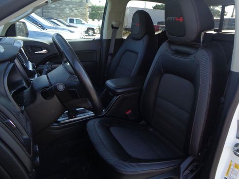 Used 2022 GMC Canyon AT4 w/ Trailering Package AWD/4WD image 15