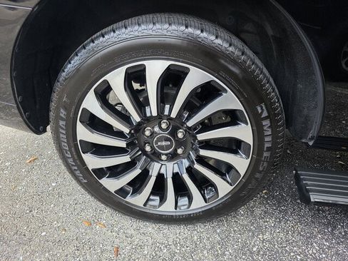 Used 2022 Lincoln Navigator Black Label image 22