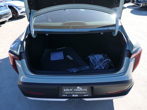 New 2026 Kia K4 LXS image 17