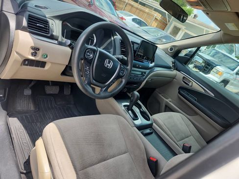 Used 2016 Honda Pilot LX image 5