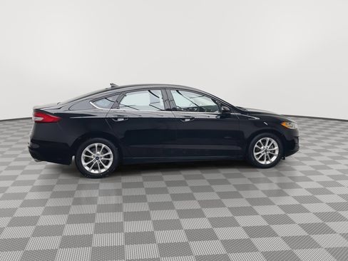Used 2019 Ford Fusion SE image 34