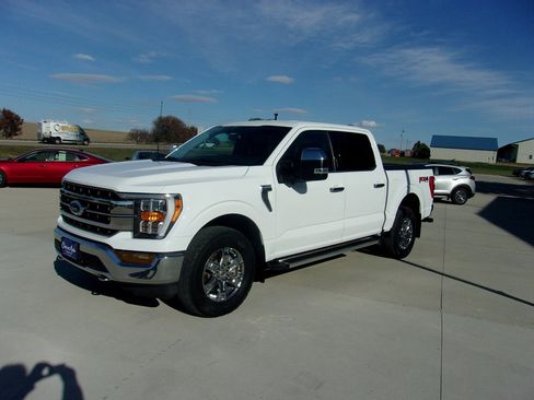 Used 2022 Ford F150 Lariat image 9