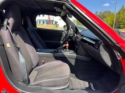Used 2007 MAZDA MX-5 Miata Touring image 13