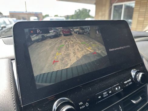 Used 2024 Nissan Armada SV AWD/4WD image 11