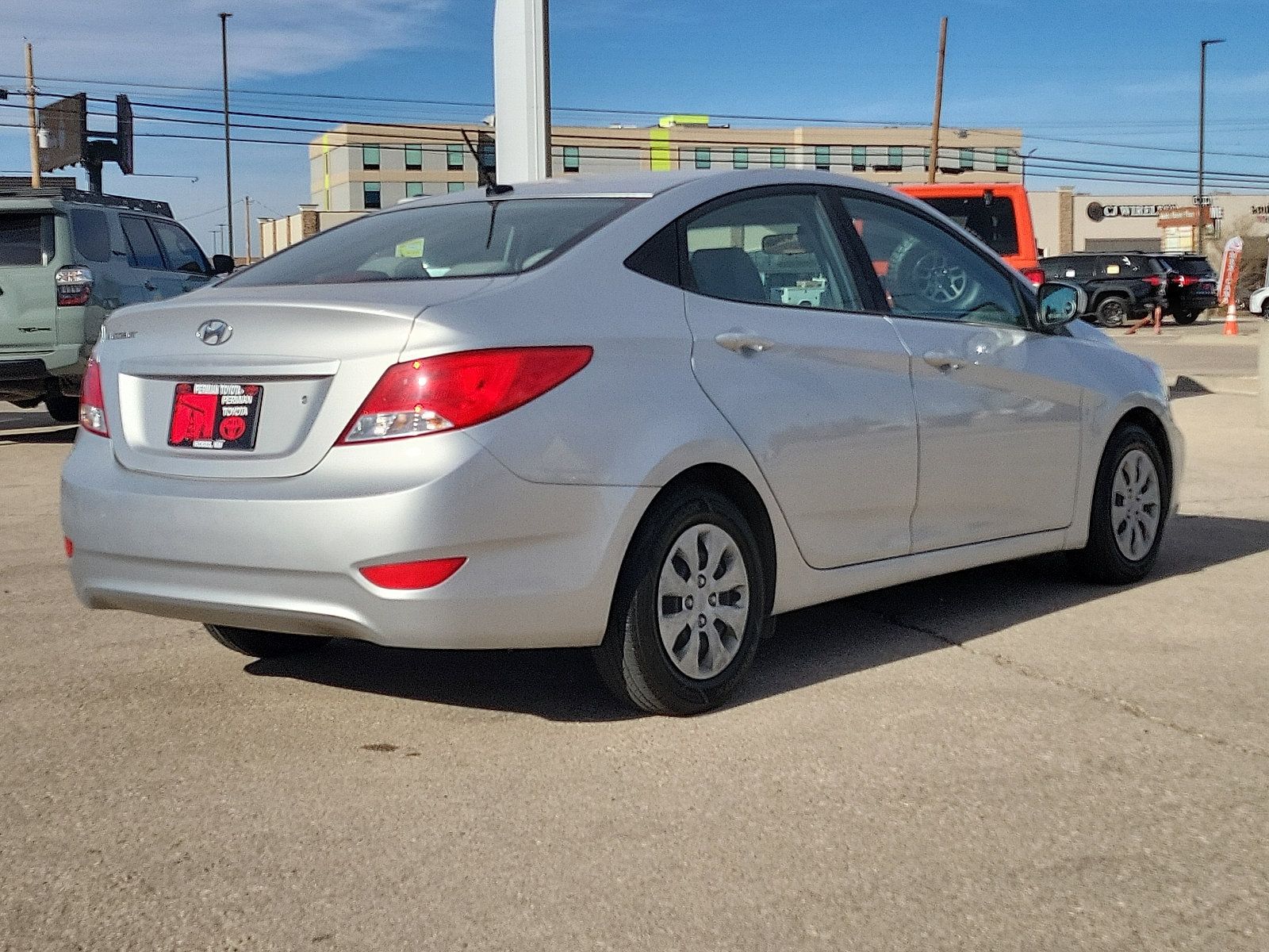 Used 2017 Hyundai Accent SE FWD image 5