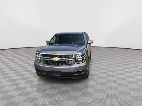 Used 2018 Chevrolet Suburban LS w/ Enhanced Driver Alert Package image 4