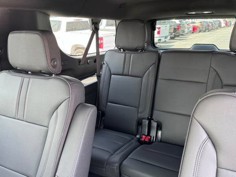 New 2026 Chevrolet Suburban RST w/ RST Capability Package AWD/4WD image 26