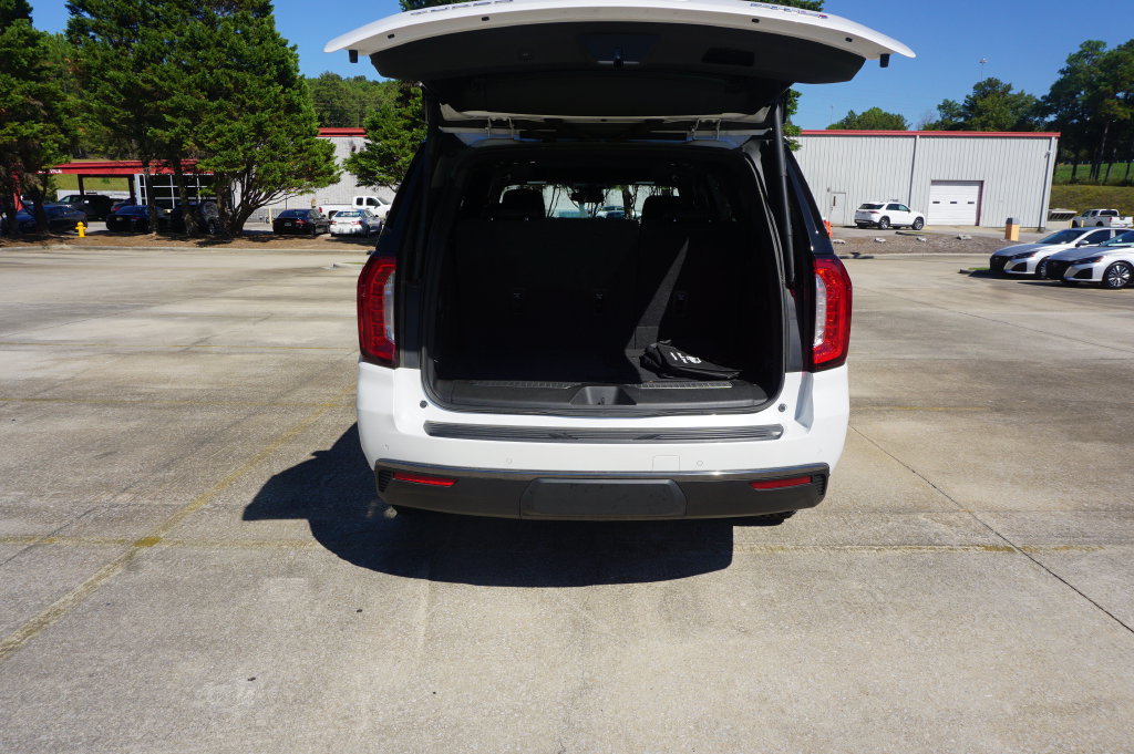 Used 2024 GMC Yukon AT4 w/ AT4 Premium Plus Package AWD/4WD image 19