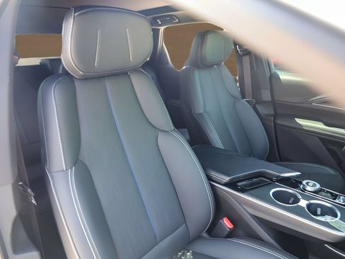 Certified 2024 Cadillac Lyriq Luxury AWD/4WD image 27