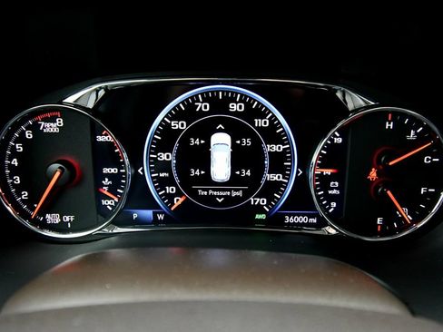 Used 2023 GMC Acadia SLT w/ Technology Package AWD/4WD image 25