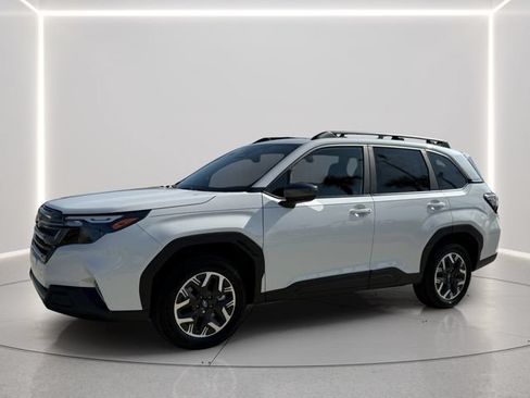 Used 2026 Subaru Forester Premium AWD/4WD image 2