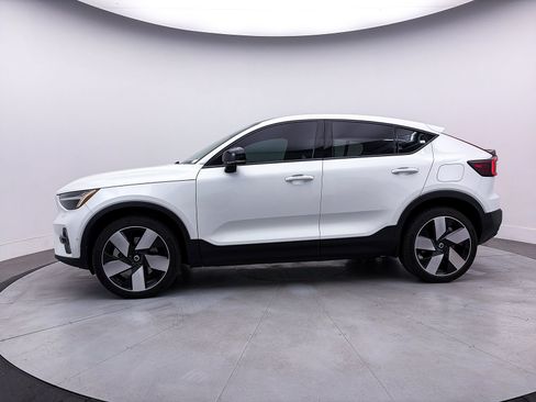 Used 2023 Volvo C40 P8 Recharge Ultimate image 39