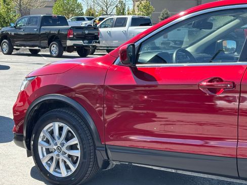 Used 2022 Nissan Rogue Sport S AWD/4WD image 6