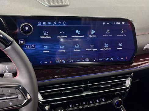 New 2026 Chevrolet Traverse RS AWD/4WD image 17
